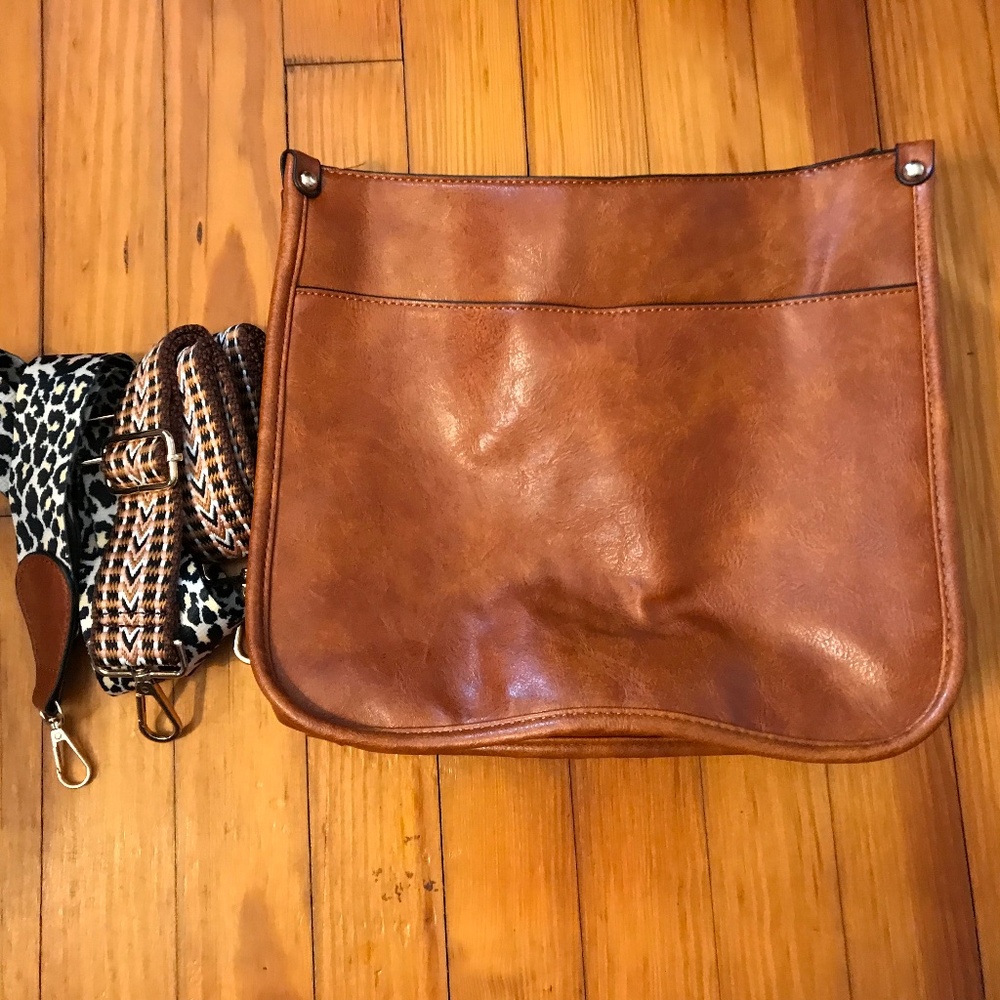 Brown Crossbody Leather Purse with 2 Beautiful Straps  Purchased online - not a